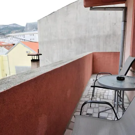 Daire Enardi Mostar